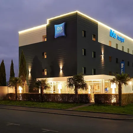 Ibis Budget Ancenis מלון