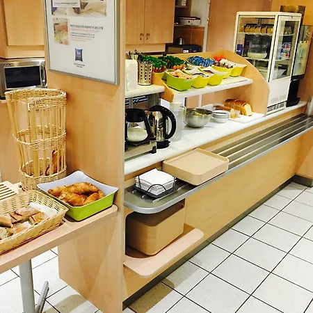 Ibis Budget Ancenis מלון